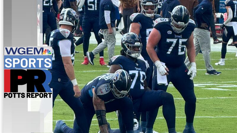 Tennessee's Andrew Rupcich (76) made his NFL debut Sunday.
